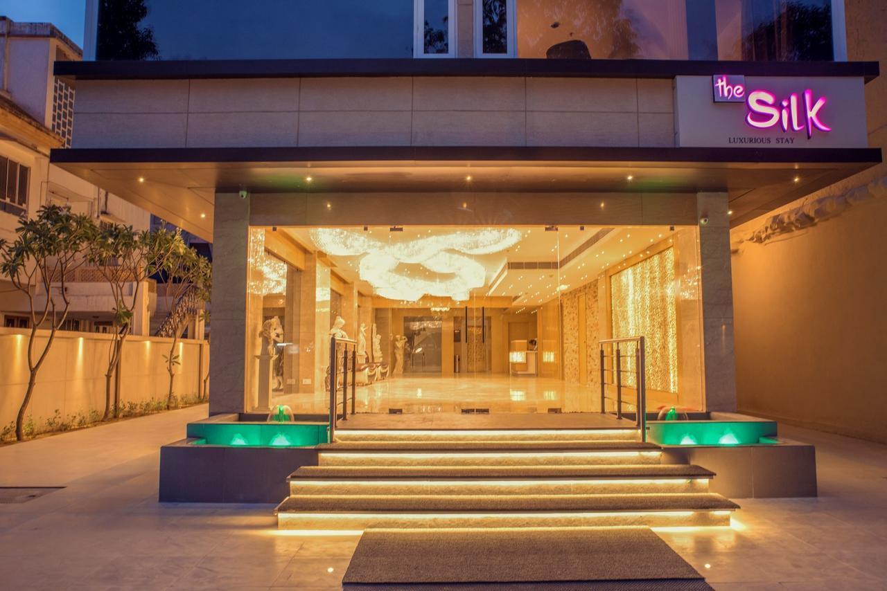 Kyriad Hotel Jaipur By Othpl エクステリア 写真
